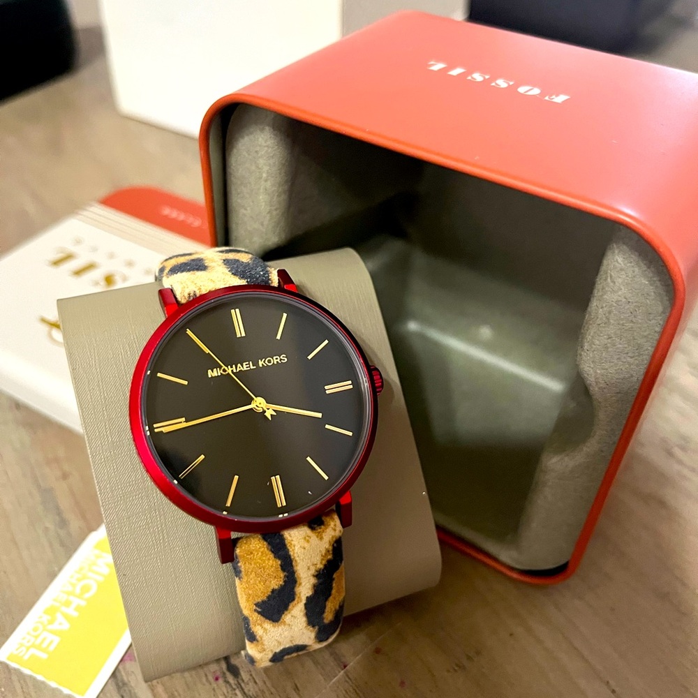 Mk watch